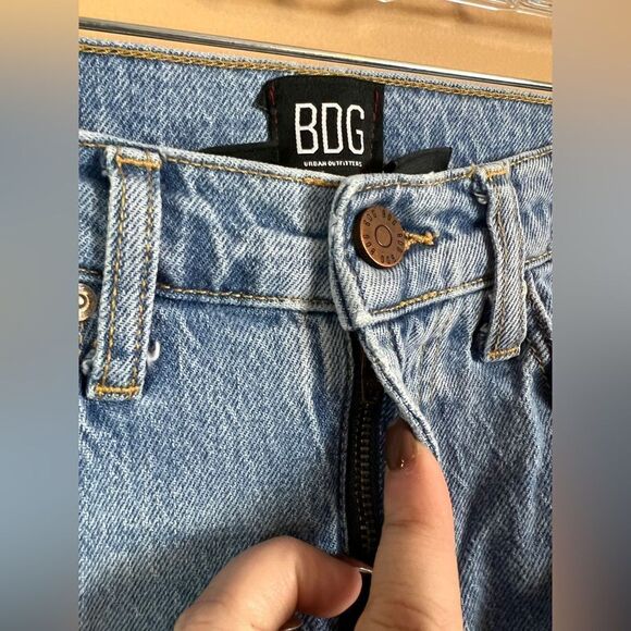 BDG Urban Outfitters Women’s Size 27 Distressed Stretch High Rise Flare Jeans - Picture 2 of 4